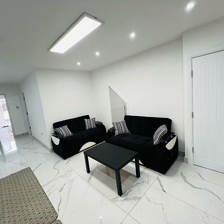 93 New Road Apartment Harmondsworth Ngoại thất bức ảnh