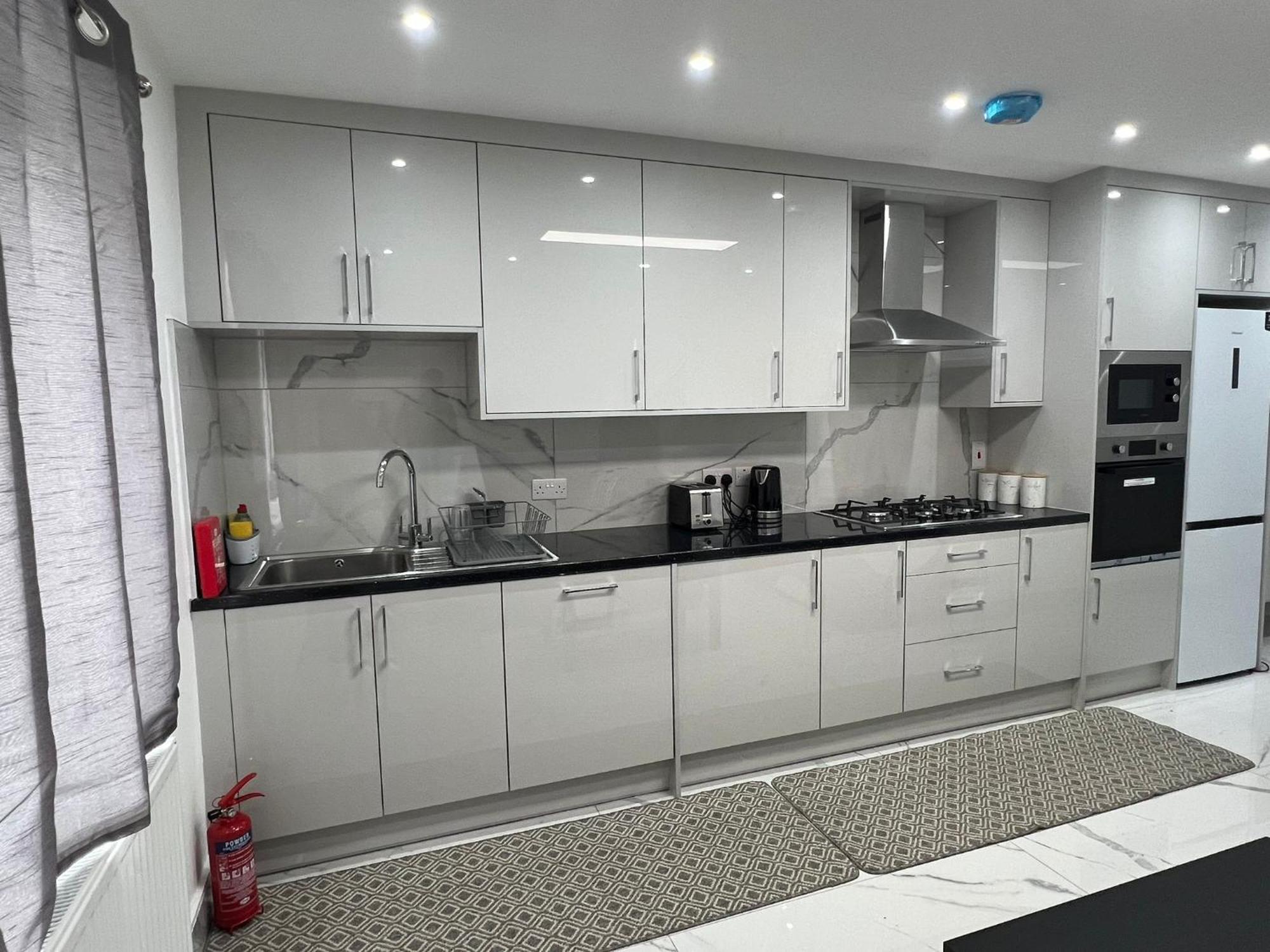 93 New Road Apartment Harmondsworth Ngoại thất bức ảnh