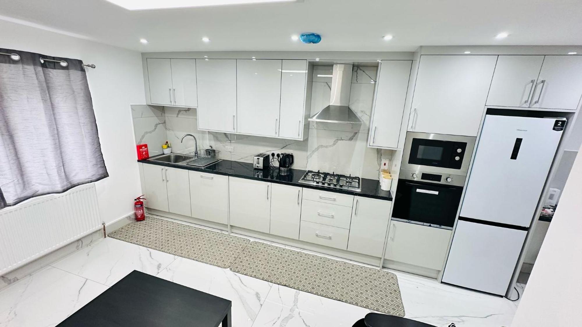 93 New Road Apartment Harmondsworth Ngoại thất bức ảnh