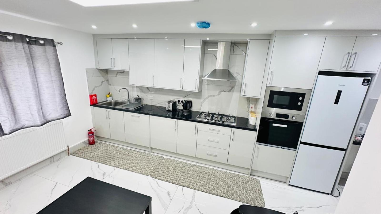 93 New Road Apartment Harmondsworth Ngoại thất bức ảnh